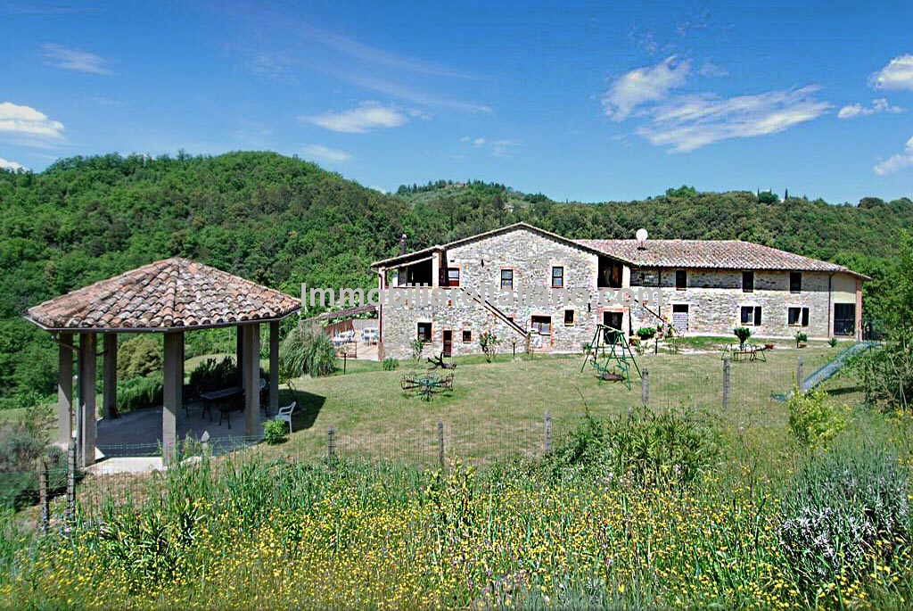 Farms for sale in Umbria Property in Italy