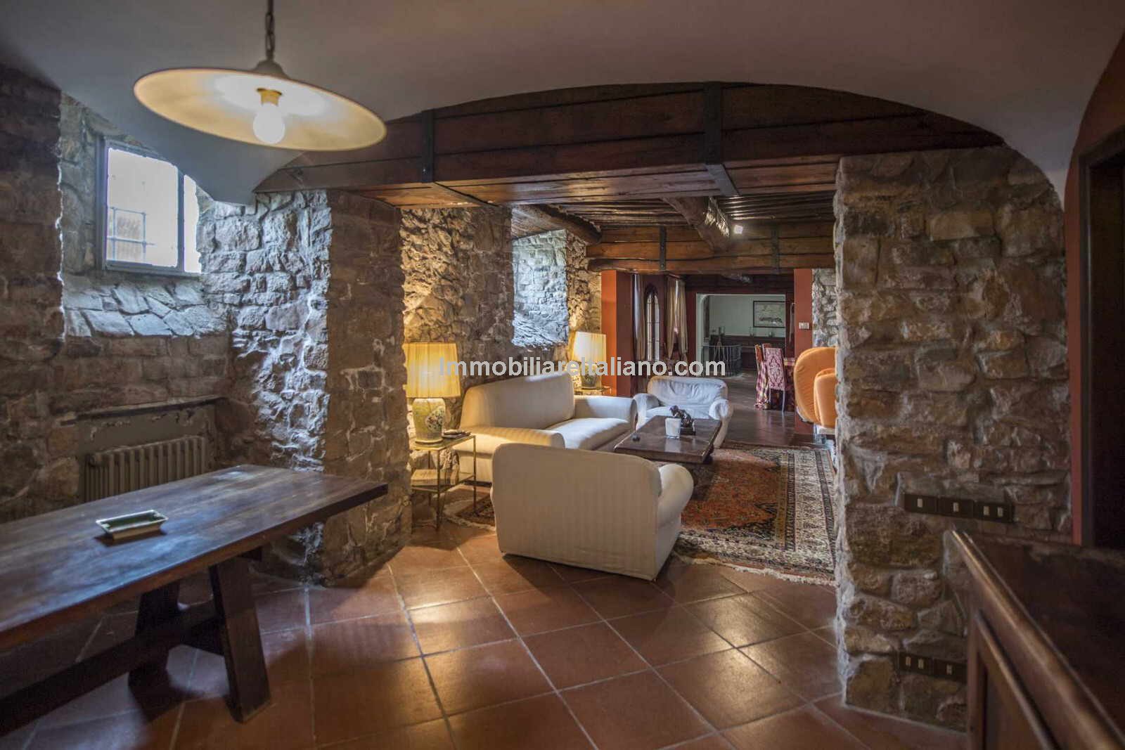 Luxury Historic and Palatial Italian Property Tuscany Immobiliare