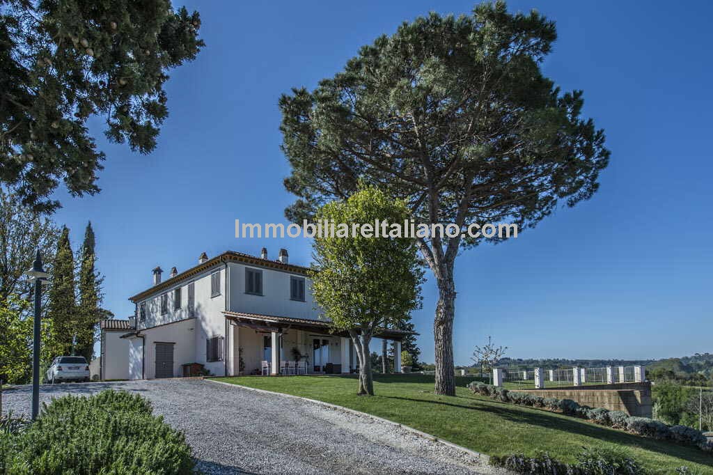 Luxury Italian estate for sale Immobiliare Italiano