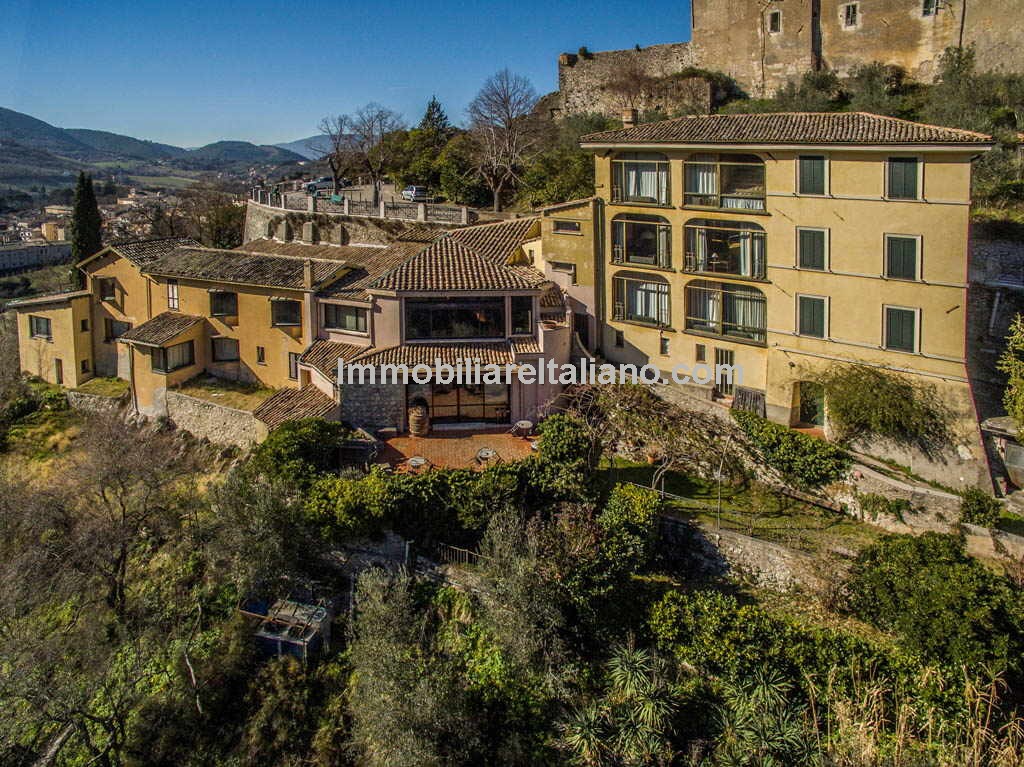 Spoleto Property
