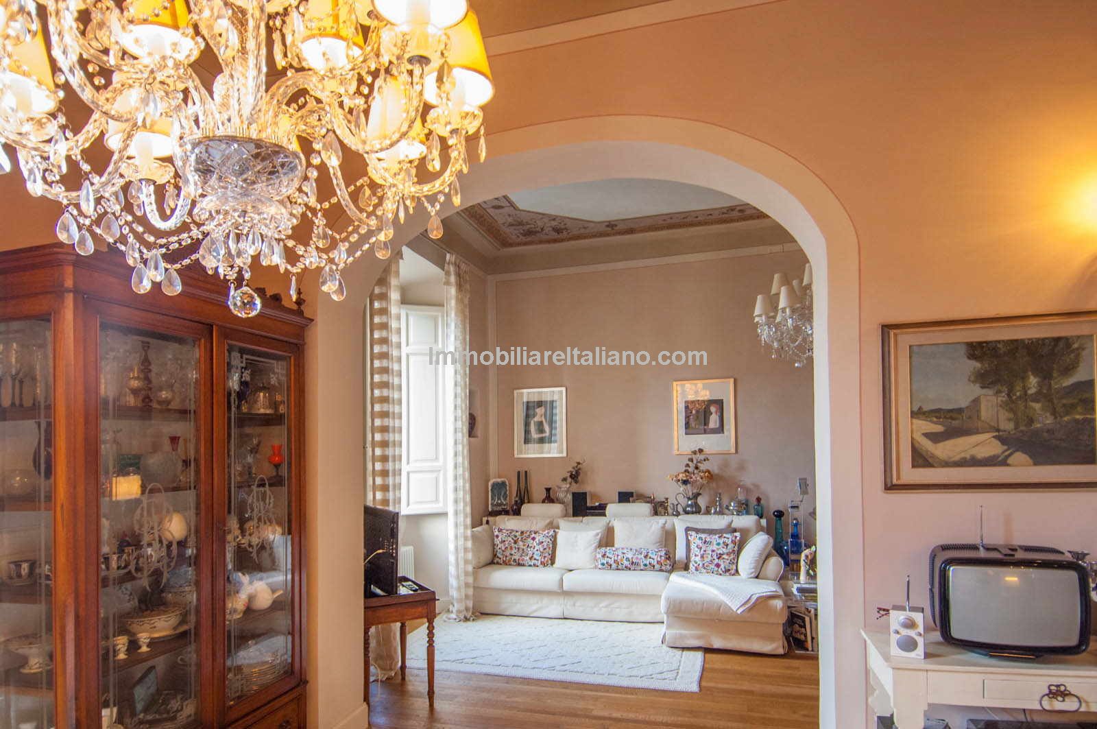 Apartment for sale in central Florence Italy Immobiliare Italiano