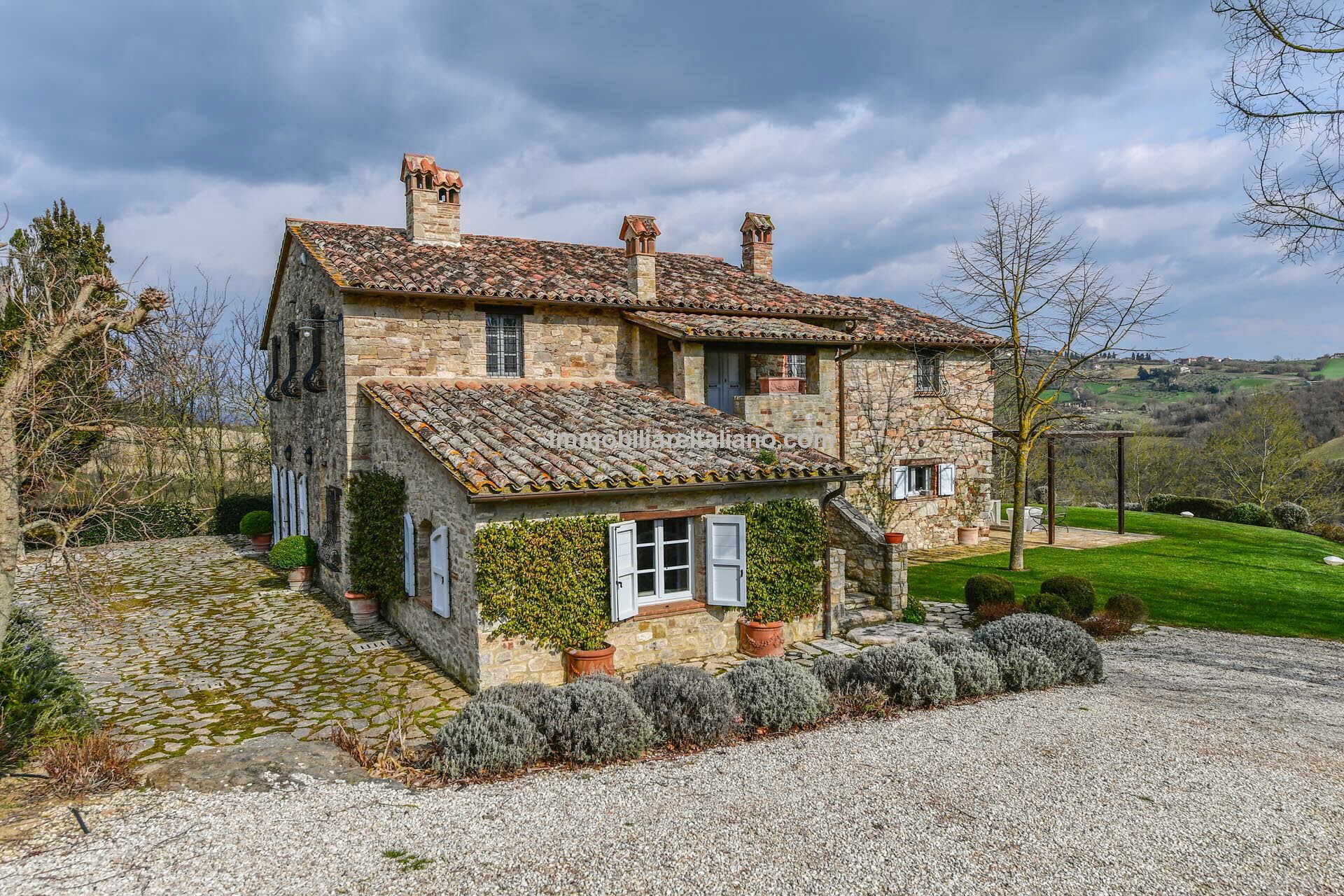 Italian Farmhouses Immobiliare Italiano