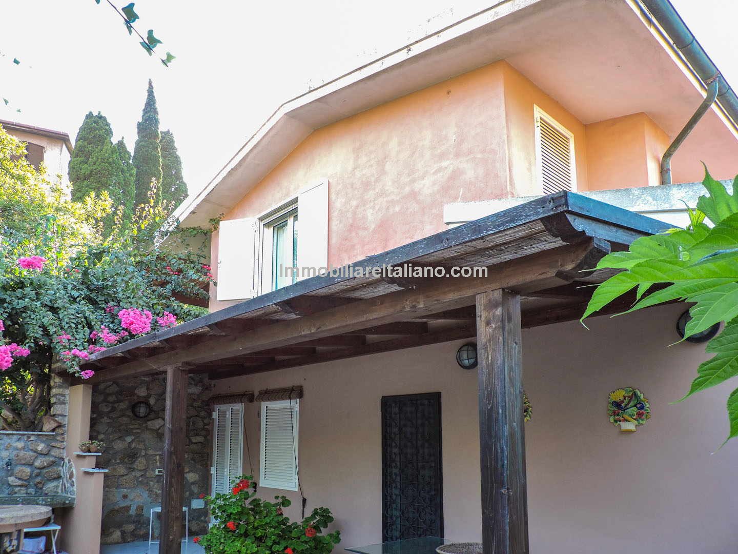 Italian Seaside Villa Immobiliare Italiano