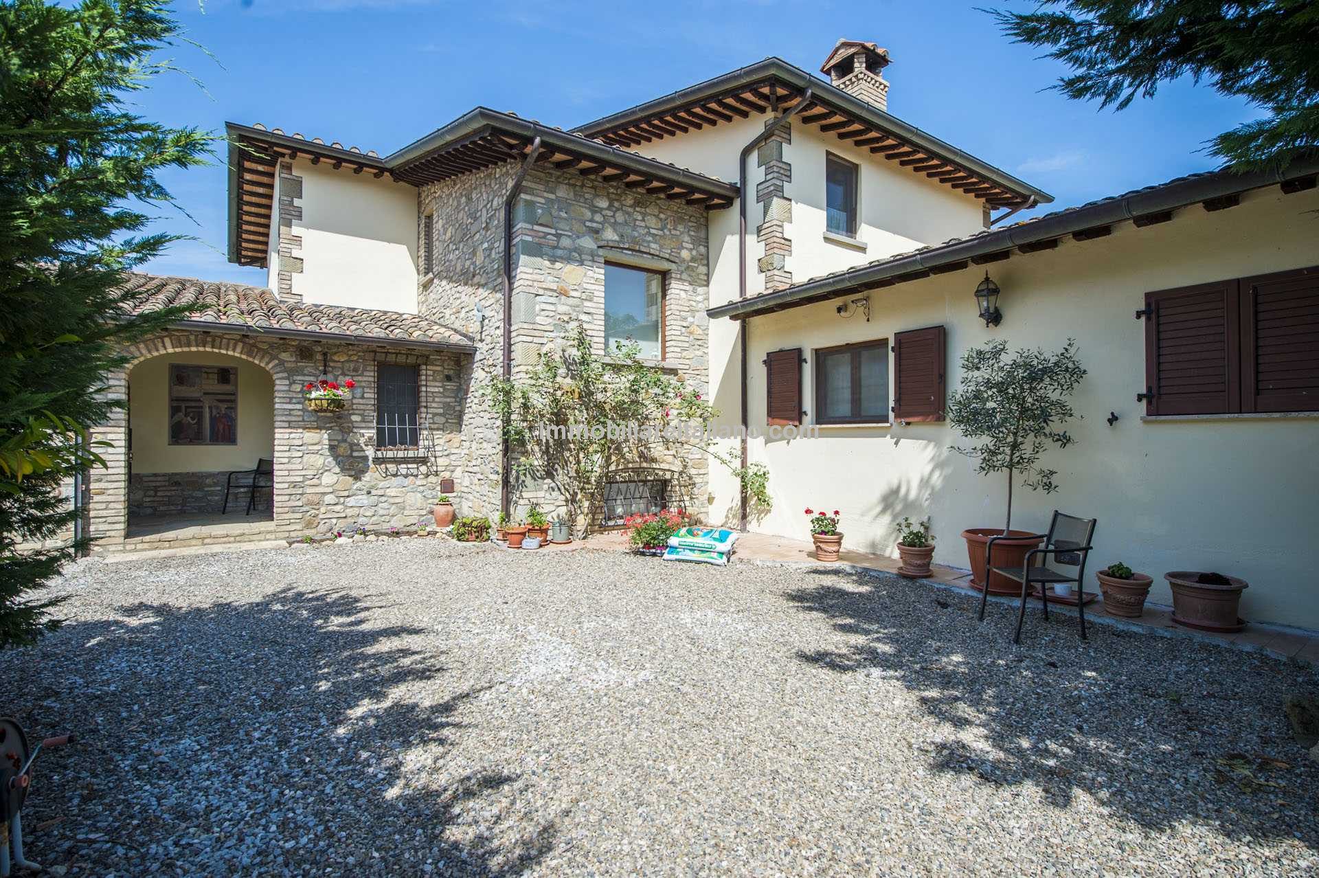 Umbria Villa Property Citerna Immobiliare Italiano