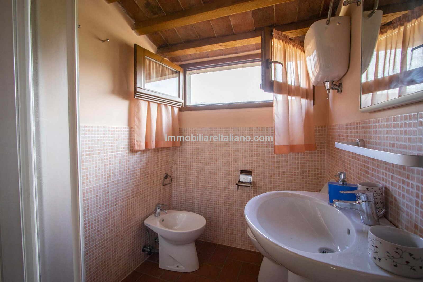 Tuscany Bed and Breakfast Property Immobiliare Italiano