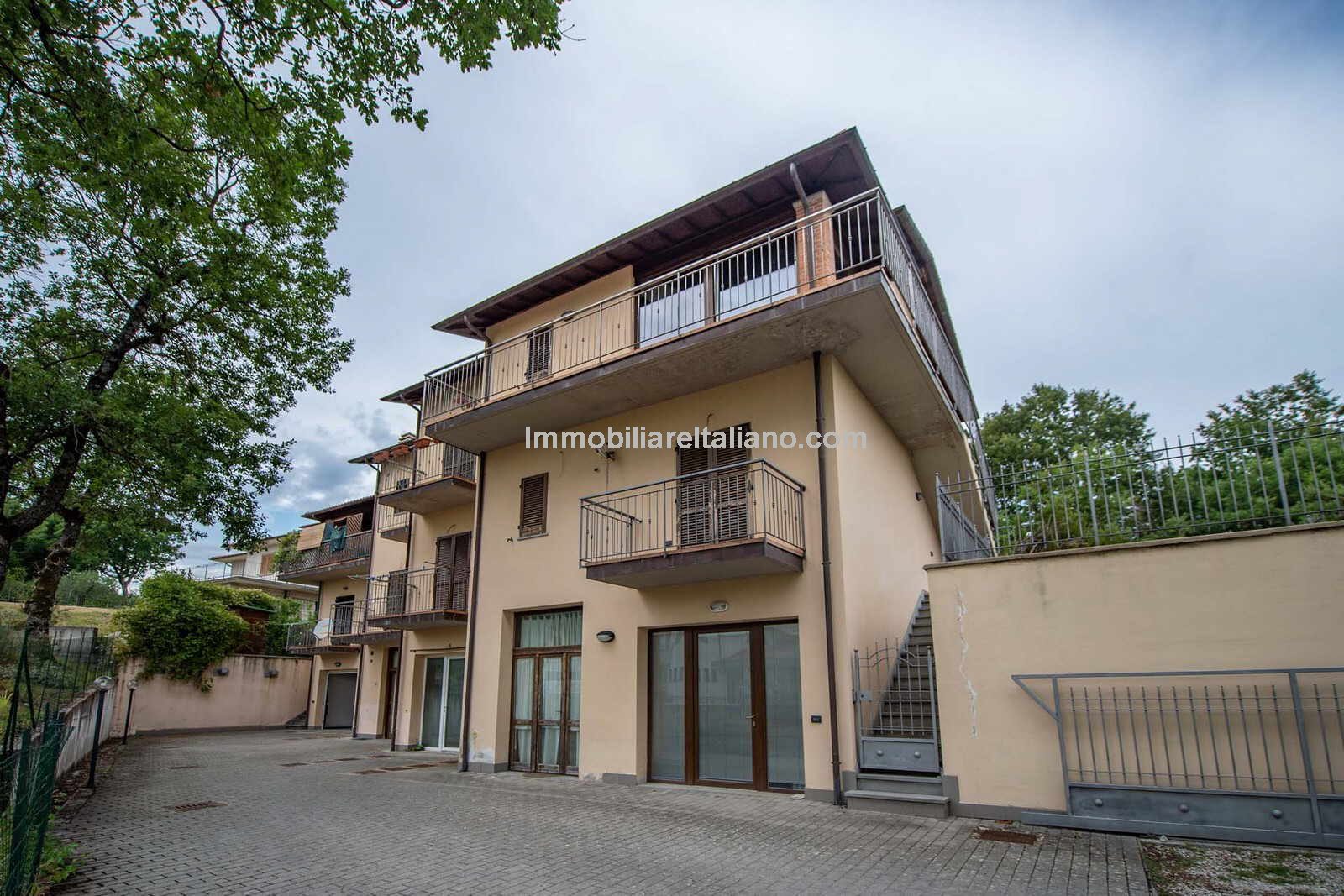 2 Bedroom Apartment in Tuscany Excellent Value Immobiliare Italiano