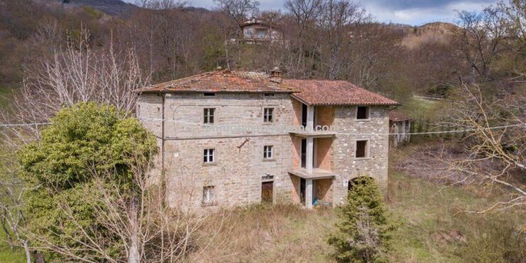 Stone Farmhouse In Tuscany