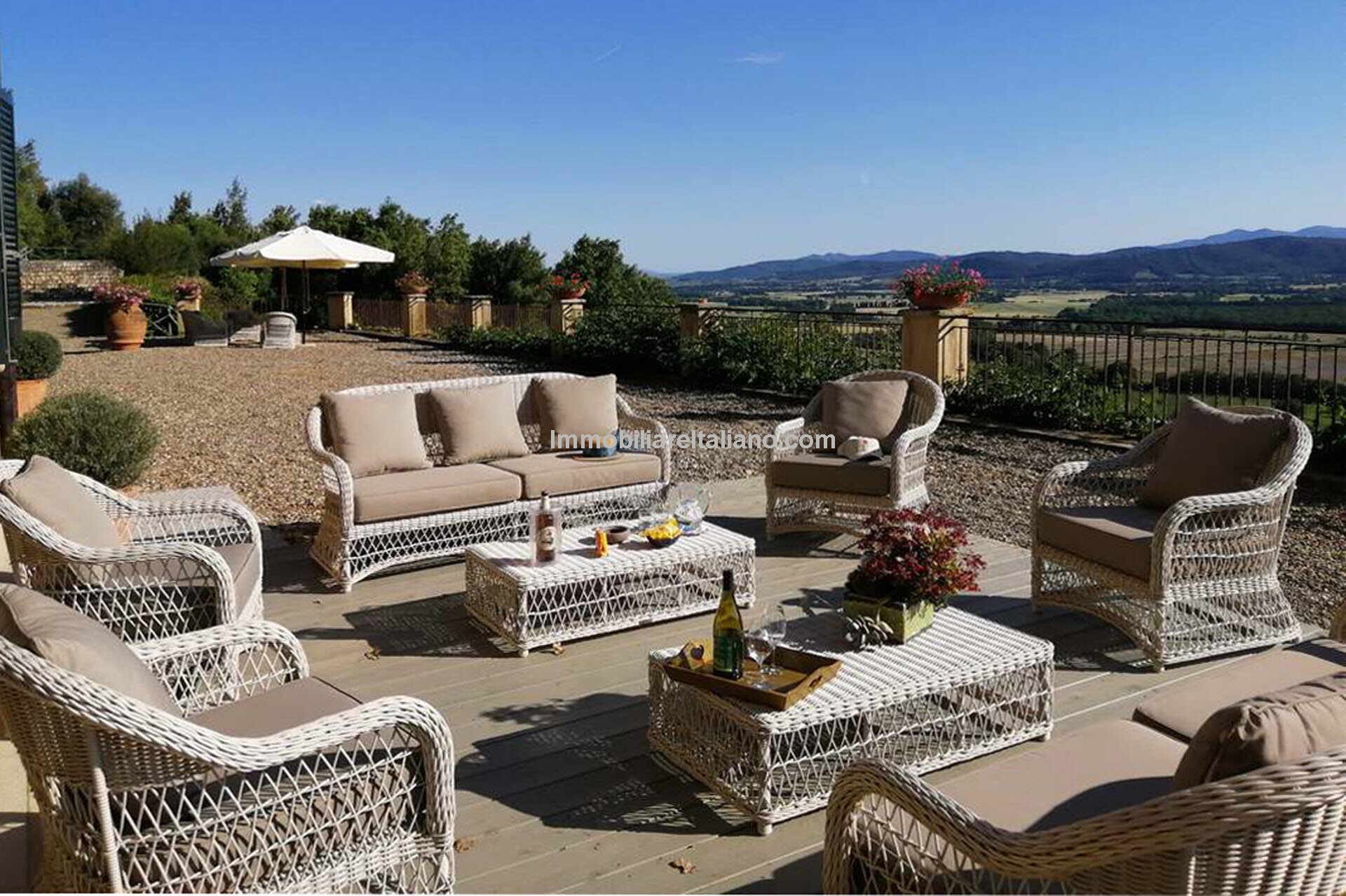 Luxury Italian estate for sale Immobiliare Italiano