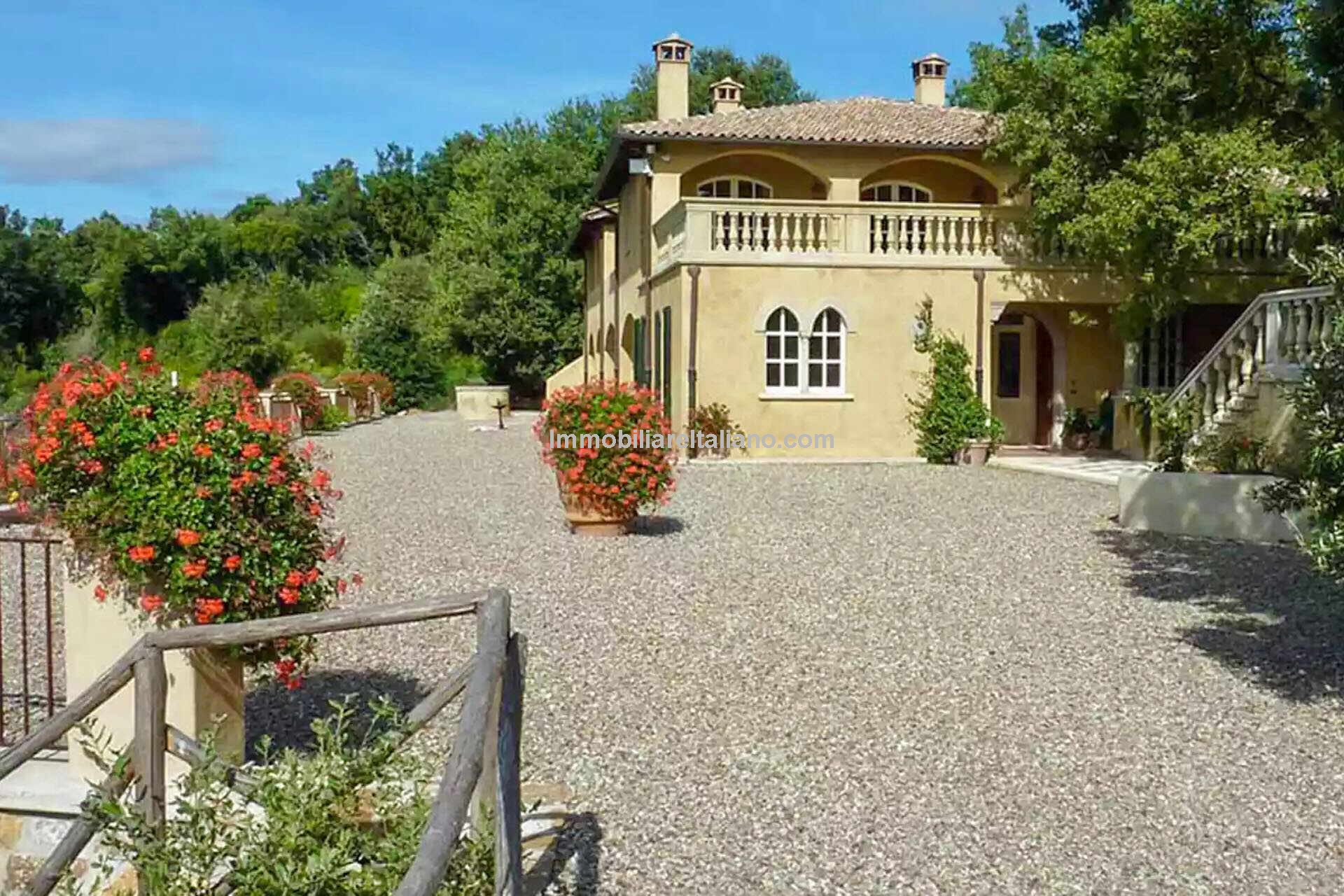 Luxury Italian estate for sale Immobiliare Italiano