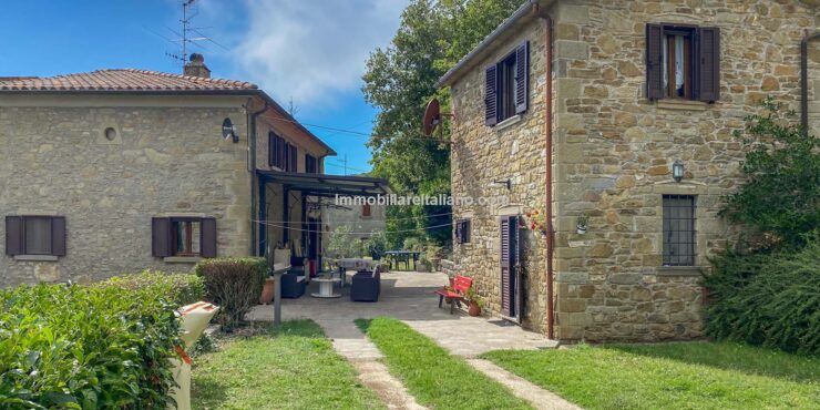Farmhouse with Pool