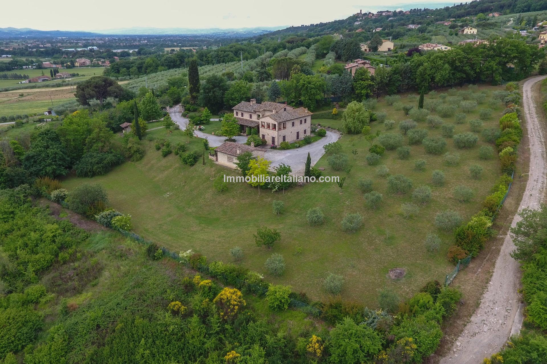 Perugia Real Estate Immobiliare Italiano
