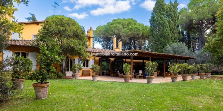 Pisa Villa